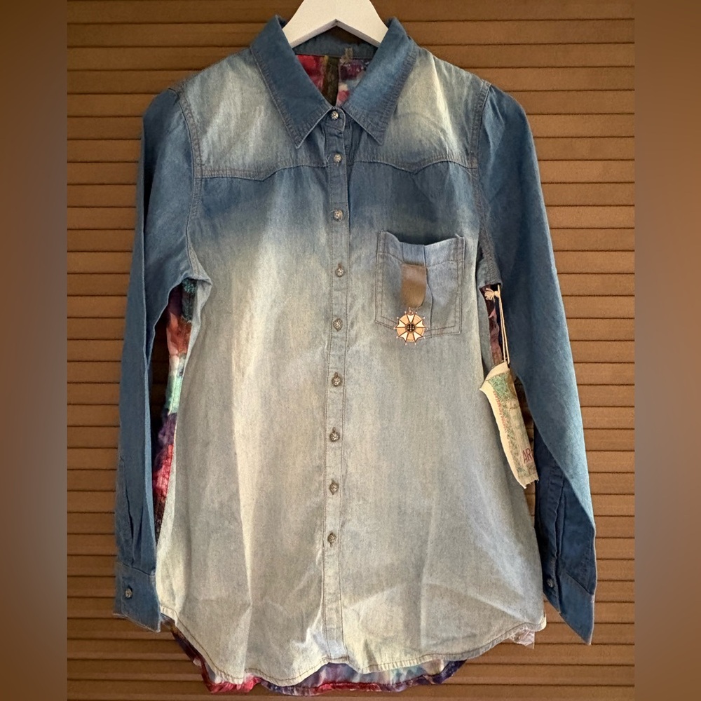 Aratta Multicolor Artistic Button Down Blouse NWT - image 1